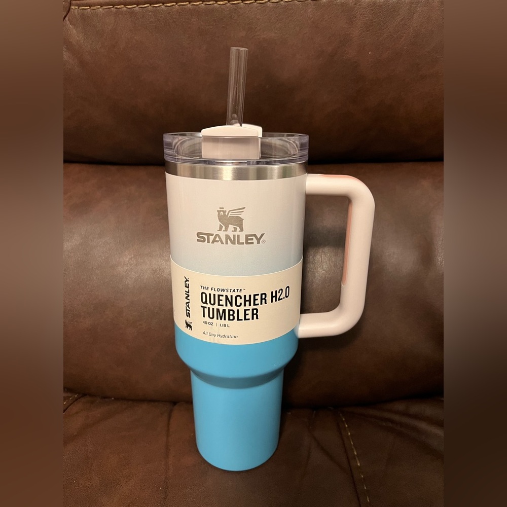 Stanley 40oz Tumbler with handle- Pool Ombré